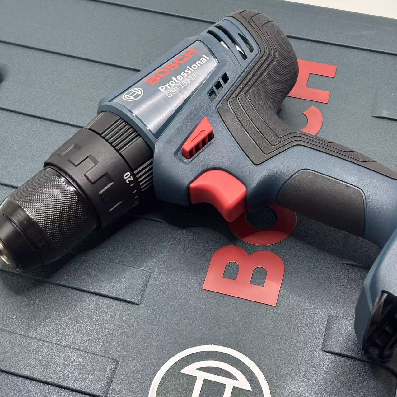 ボッシュ GSB 183-LI 18V ブラシレスインパクト - Brushless Cordless Electric Drill 18V のレビューと価格